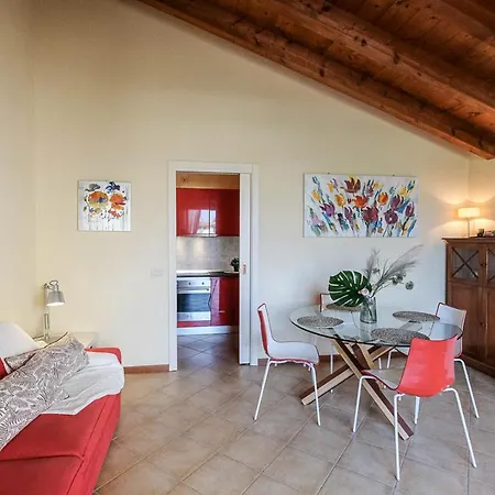 Flori - Garda Apartment Peschiera del Garda